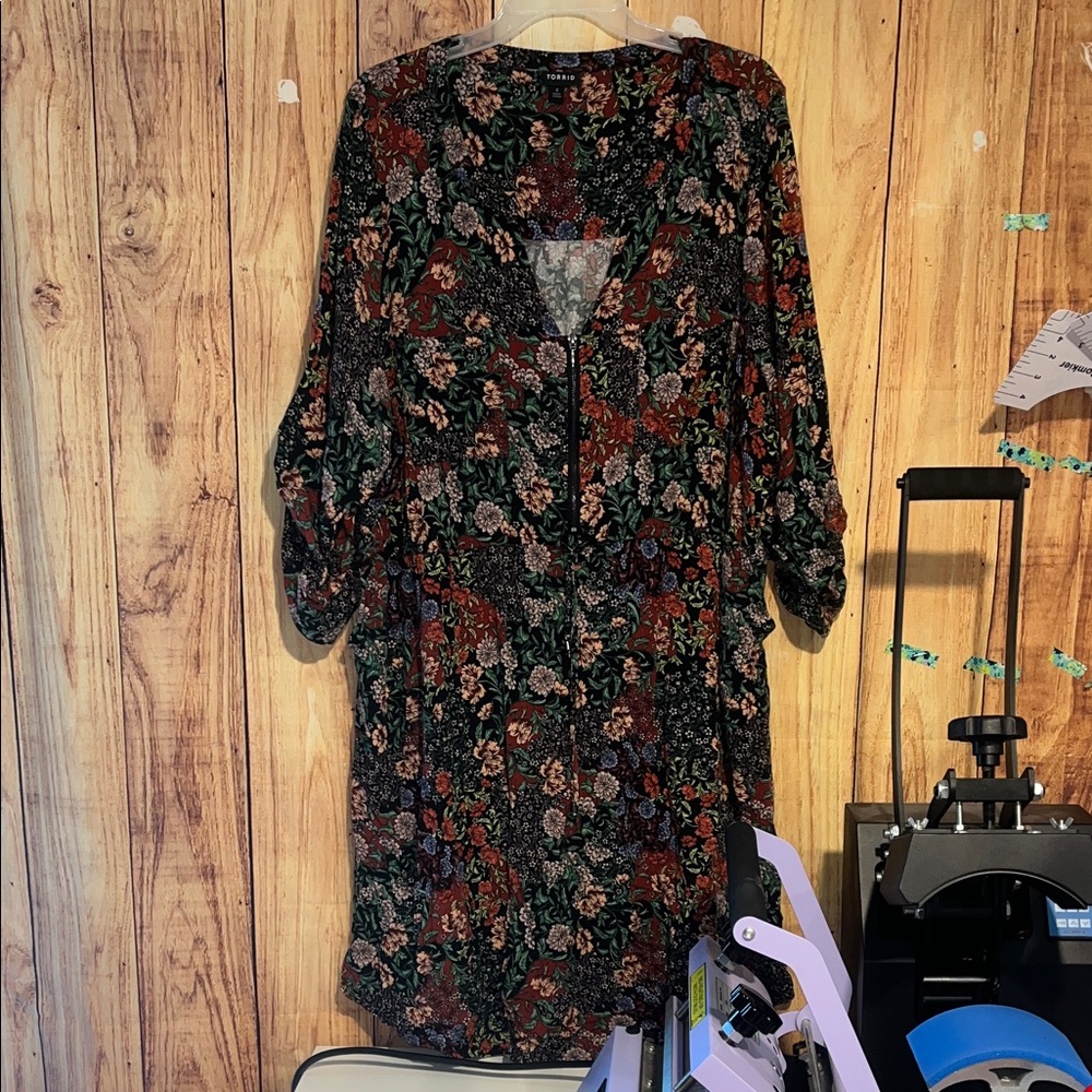 Floral Black Dress Torrid Plus Size 4XL Pockets Clinch Waist